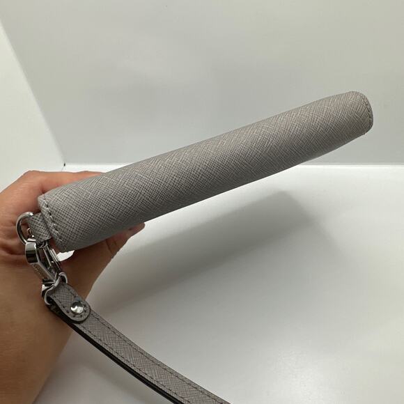 MICHAEL KORS Gray Wallet - Picture 3 of 8